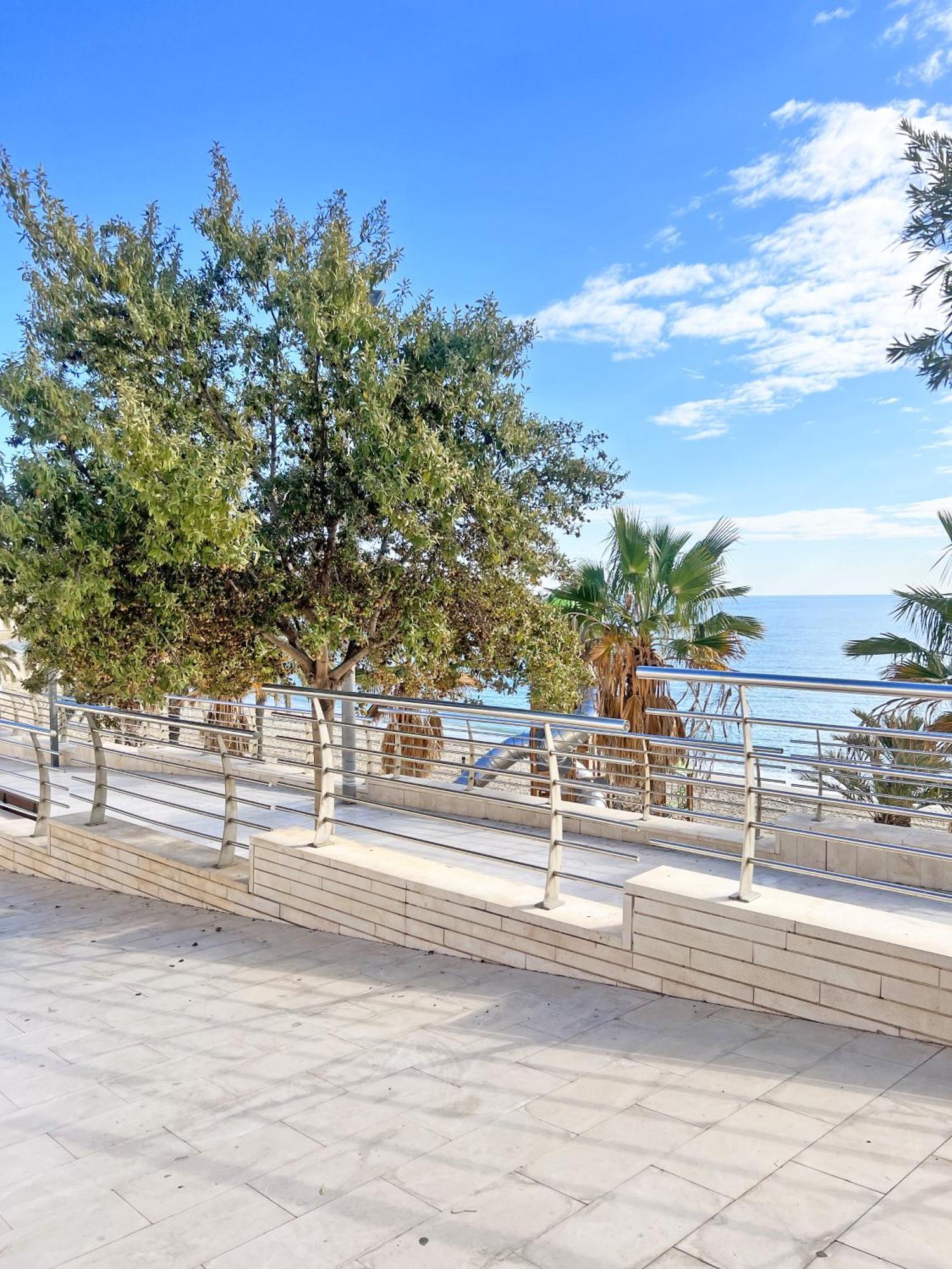 A 100 Metros De La Playa. Parking Gratuito Privado Apartment อาลิกันเต ภายนอก รูปภาพ