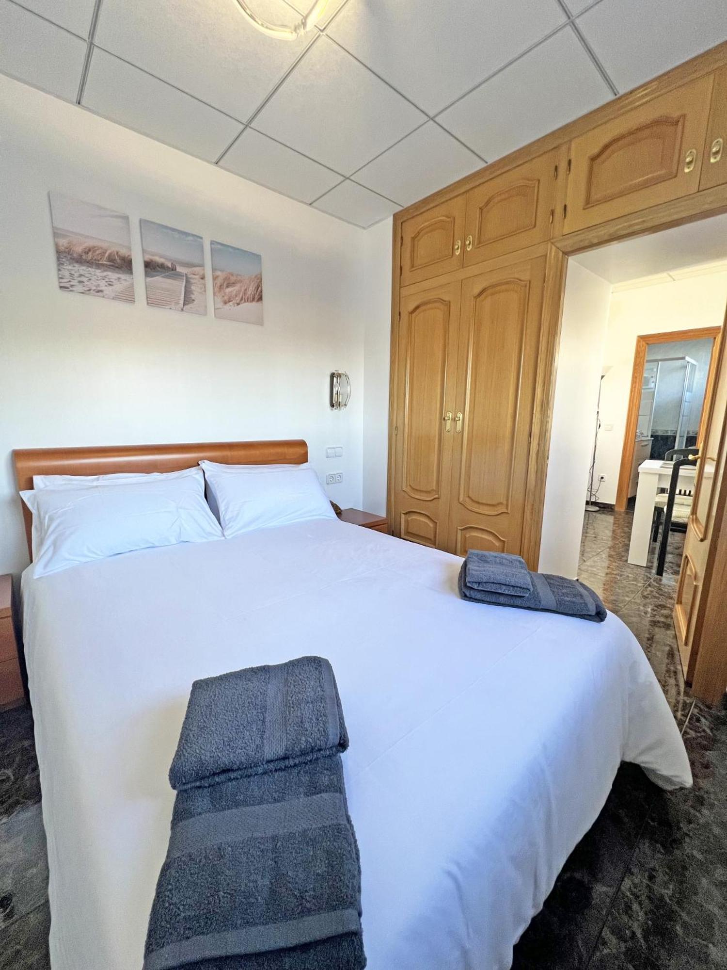 A 100 Metros De La Playa. Parking Gratuito Privado Apartment อาลิกันเต ภายนอก รูปภาพ