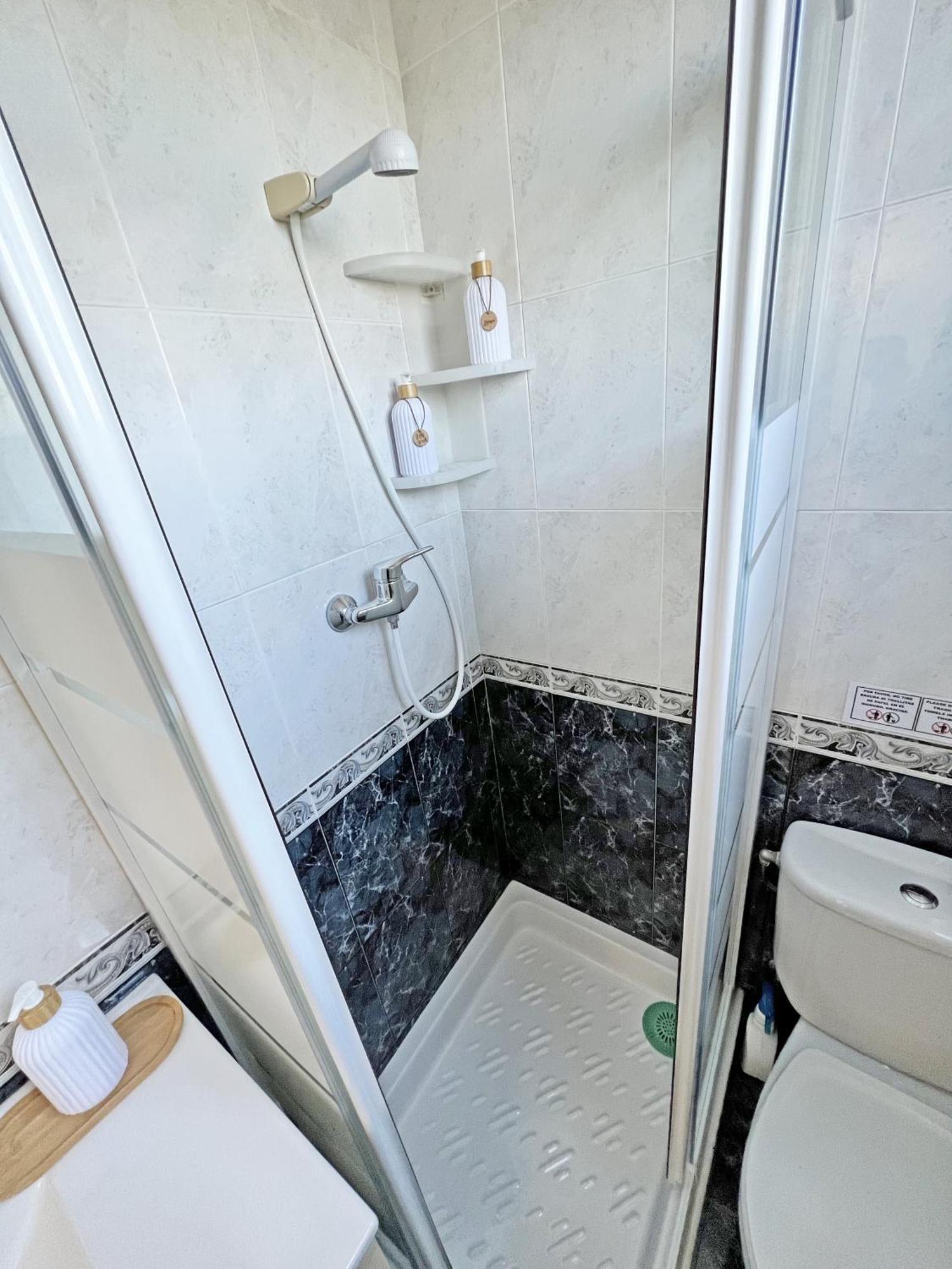 A 100 Metros De La Playa. Parking Gratuito Privado Apartment อาลิกันเต ภายนอก รูปภาพ